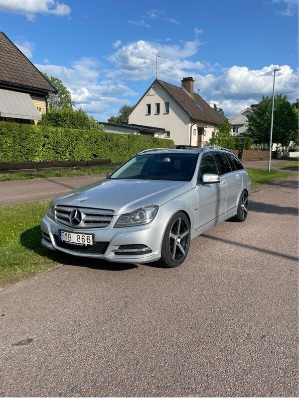 Silver Begagnad 2012 Mercedes C200 Kombi | 85 000 kr (Dyr) - Bild 1/4