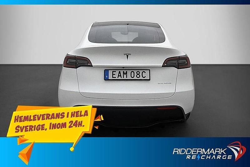 Begagnad Tesla Model Y Long Range AWD 378 kW (514 HK) 2023 Vit SUV