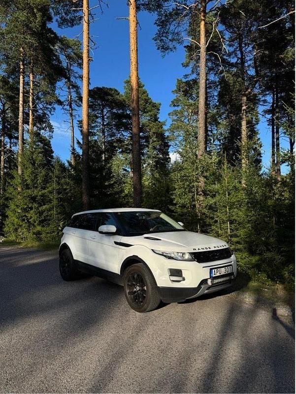 Vit Begagnad 2013 Land Rover Range Rover evoque Pure SUV | 115 000 kr (Marknadspris) - Bild 1/4