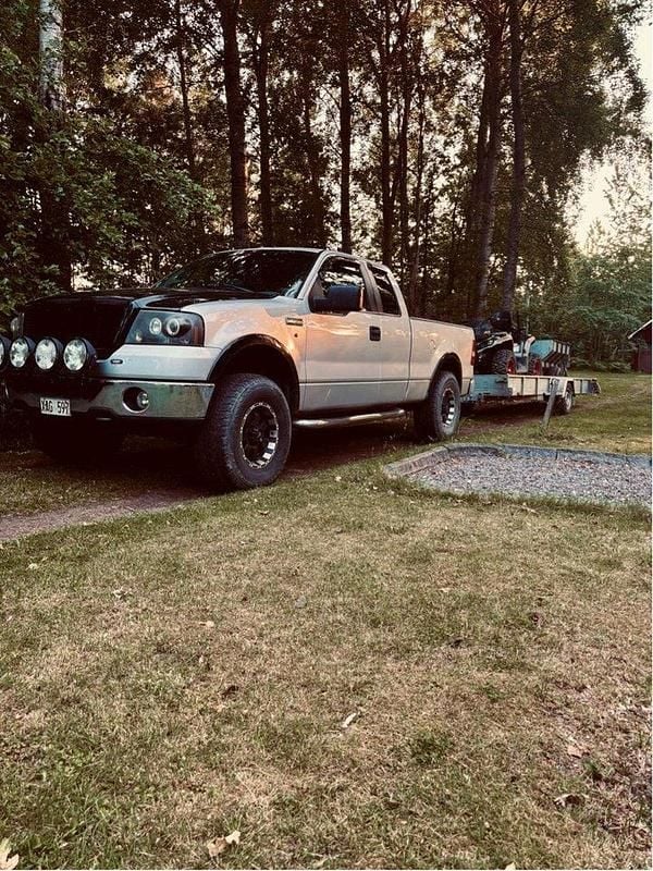 Grå Begagnad 2007 Ford F-150 Pickup | 160 000 kr (Lite dyr) - Bild 1/4