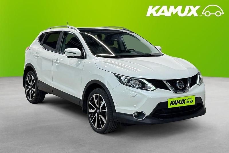 Vit Begagnad 2017 Nissan Qashqai 360º SUV | 159 800 kr (Marknadspris) - Bild 1/4