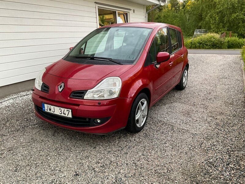 Röd Begagnad 2009 Renault Modus Minibuss | 49 000 kr - Bild 1/4
