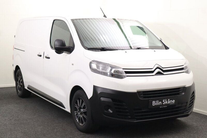Vit Begagnad 2018 Citroën Jumpy Minibuss | 129 900 kr (Bra pris) - Bild 1/4