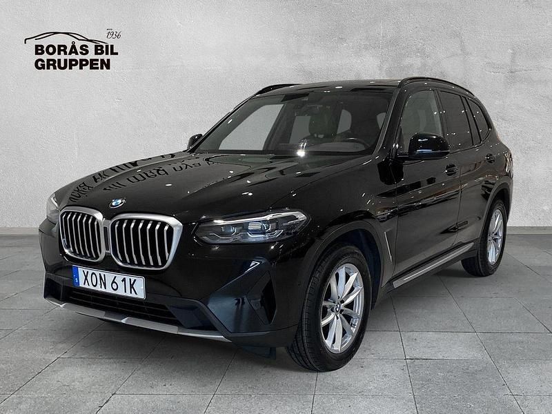 Svart Begagnad 2022 BMW X3 Comfort Edition SUV | 429 000 kr (Bra pris) - Bild 1/4
