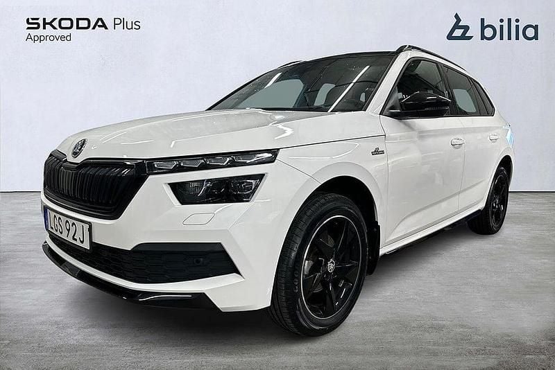 Candy white Begagnad 2022 Skoda 110 R Monte Carlo Halvkombi | 219 500 kr - Bild 1/4