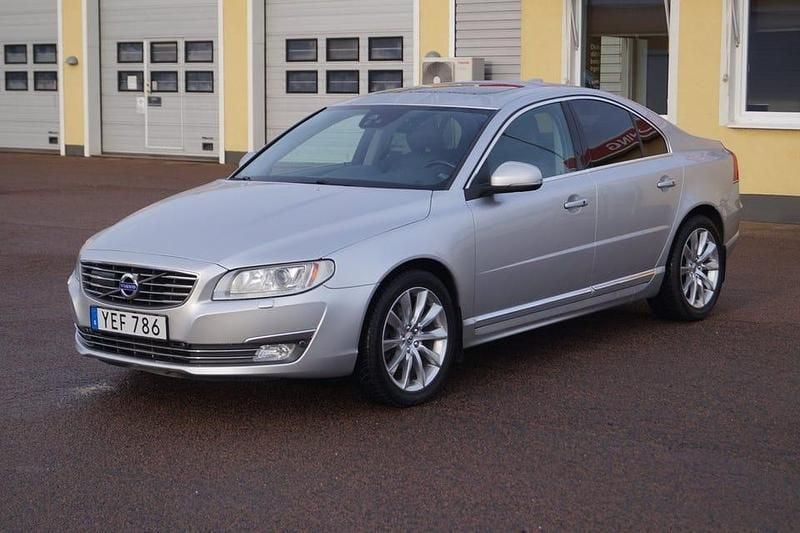 Begagnad Volvo S80 Standard 181 HK (133 kW) 2016 Silver Sedan