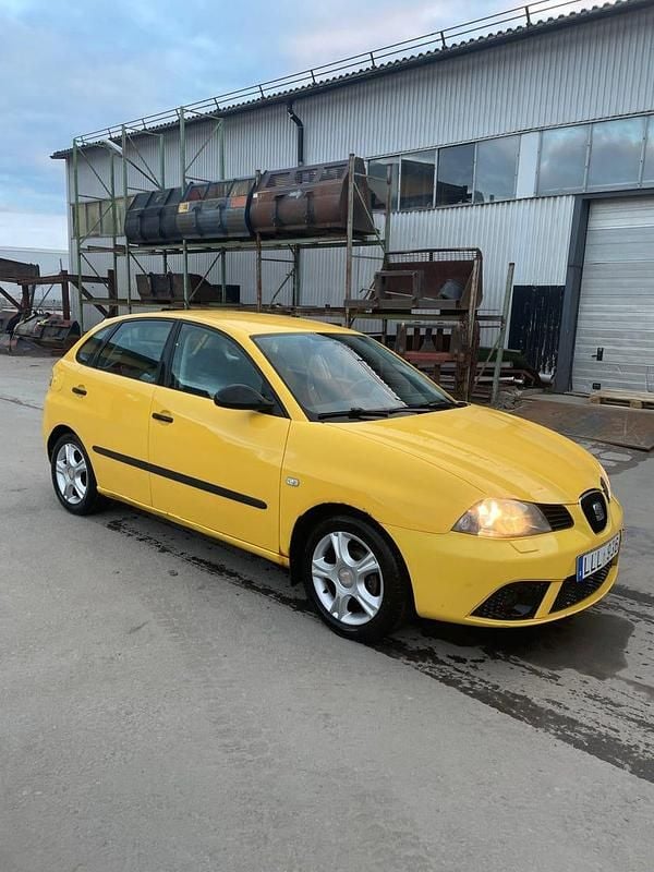 Begagnad 2008 Seat Ibiza Halvkombi | 25 000 kr (Marknadspris) - Bild 1/1