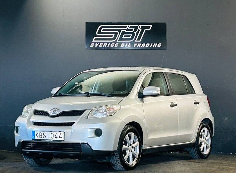 Silver Begagnad 2009 Toyota Urban Cruiser SUV | 49 900 kr (Marknadspris) - Bild 1/4