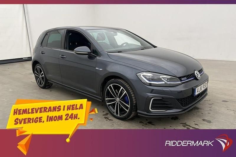 Begagnad VW Golf VIII GTE 204 HK (150 kW) 2019 Mgrå Halvkombi