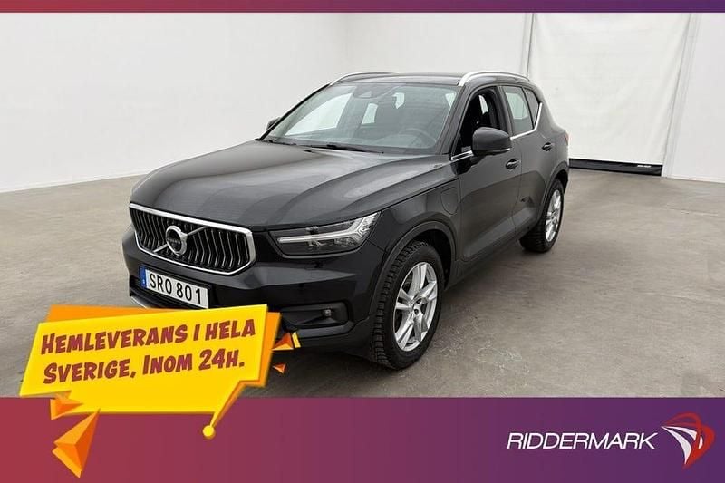 Svart Begagnad 2021 Volvo XC40 SUV | 284 800 kr (Marknadspris) - Bild 1/3