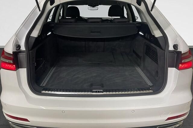 Begagnad Audi A6 Sport 204 HK (150 kW) 2023 Ibisvit Kombi