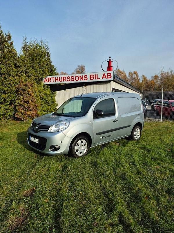 Silver Begagnad 2020 Renault Kangoo Minibuss | 99 800 kr (Bra pris) - Bild 1/4