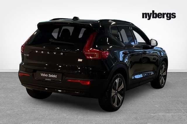 Begagnad Volvo XC40 Single Motor 175 kW (238 HK) 2023 Svart SUV