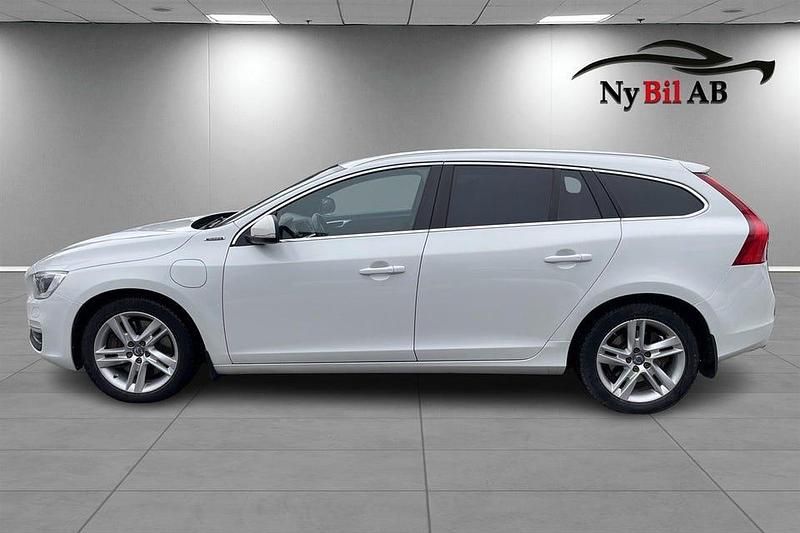 Begagnad Volvo V60 288 HK (211 kW) 2016 Vit Kombi