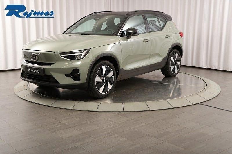 Grön Begagnad 2023 Volvo XC40 Plus SUV | 384 900 kr - Bild 1/4