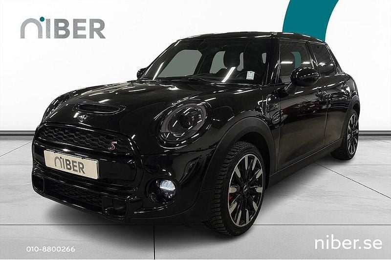 Begagnad Mini Cooper S Chili 192 HK (141 kW) 2017 Svart Halvkombi