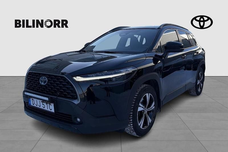 Begagnad Toyota Corolla Cross Executive 200 HK (147 kW) 2022 Svart SUV