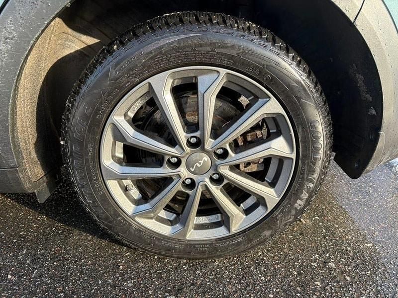 Begagnad Kia XCeed Advance 141 HK (103 kW) 2023 Yuca steel gray ni SUV