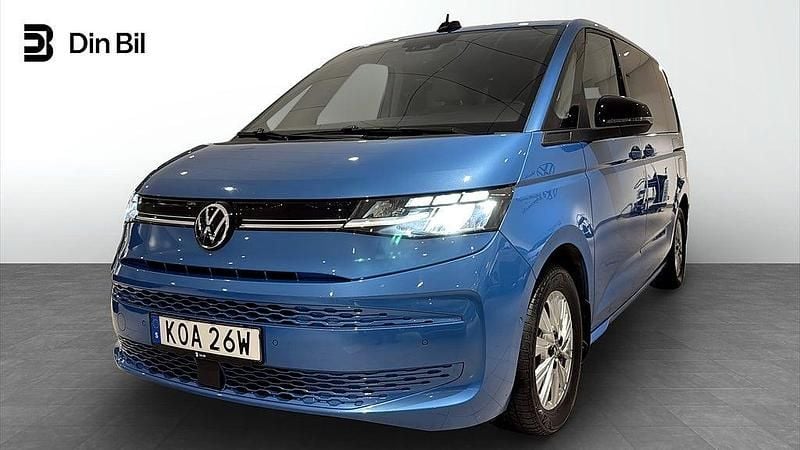 Blå Begagnad 2022 VW Multivan Van | 499 900 kr (Bra pris) - Bild 1/4