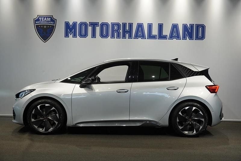 Svart Begagnad 2024 Cupra Born e-Boost Halvkombi | 319 900 kr (Lite dyr) - Bild 1/4