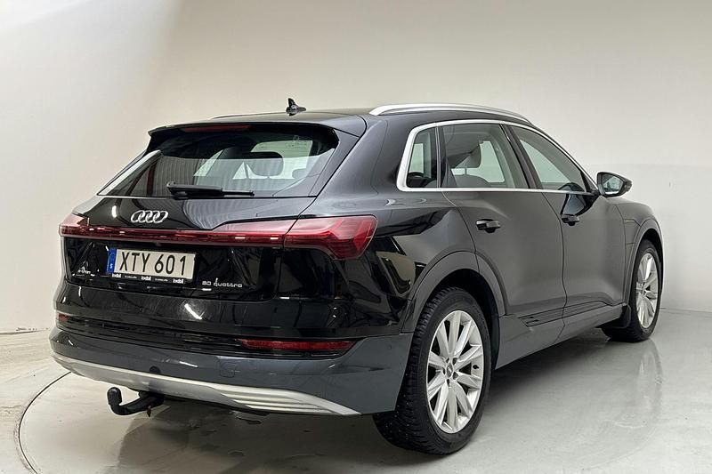 Begagnad Audi e-tron 211 kW (288 HK) 2020 Svart SUV