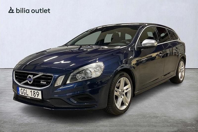 Blå Begagnad 2013 Volvo V60 R-Design Kombi | 129 900 kr (Marknadspris) - Bild 1/3