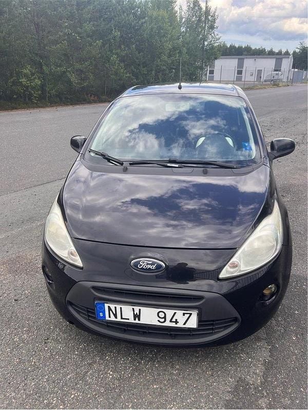 Svart Begagnad 2011 Ford Ka Titanium Halvkombi | 24 900 kr (Bra pris) - Bild 1/4