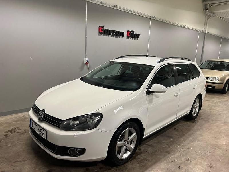 Vit Begagnad 2011 VW Golf GT Kombi | 39 500 kr (Bra pris) - Bild 1/4