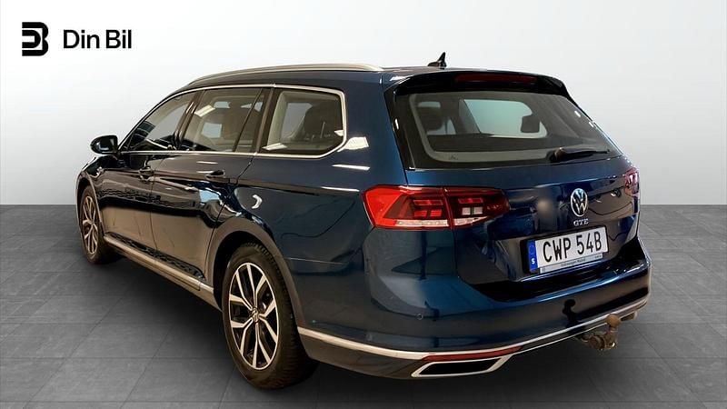 Begagnad VW Passat GTE 218 HK (160 kW) 2020 Blå Kombi