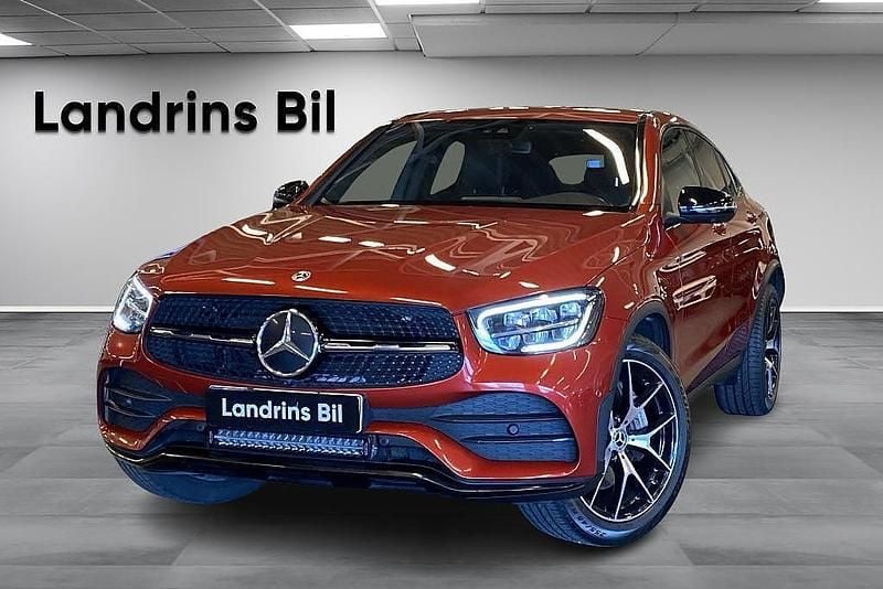 Röd Begagnad 2022 Mercedes GLC220 Premium Plus Sportkupé | 449 000 kr (Marknadspris) - Bild 1/4