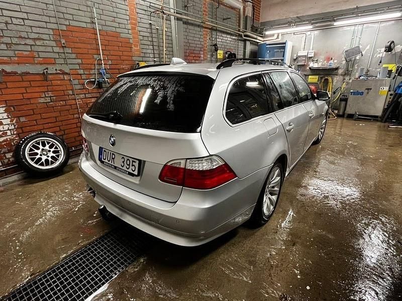Begagnad 2010 BMW 520 Kombi | 60 000 kr - Bild 1/4