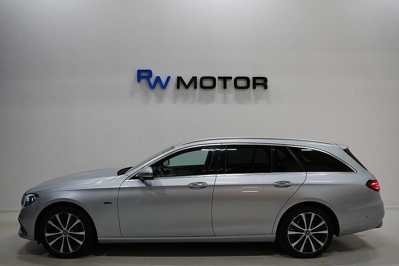 Begagnad Mercedes E300 Avantgarde 211 HK (155 kW) 2020 Silver Kombi