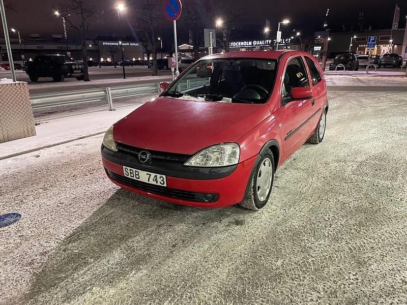 Begagnad Opel Corsa 75 HK (55 kW) 2001 Röd Halvkombi