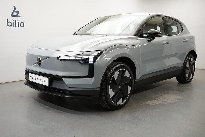 Grå Begagnad 2024 Volvo EX30 Plus SUV | 389 900 kr - Bild 1/3