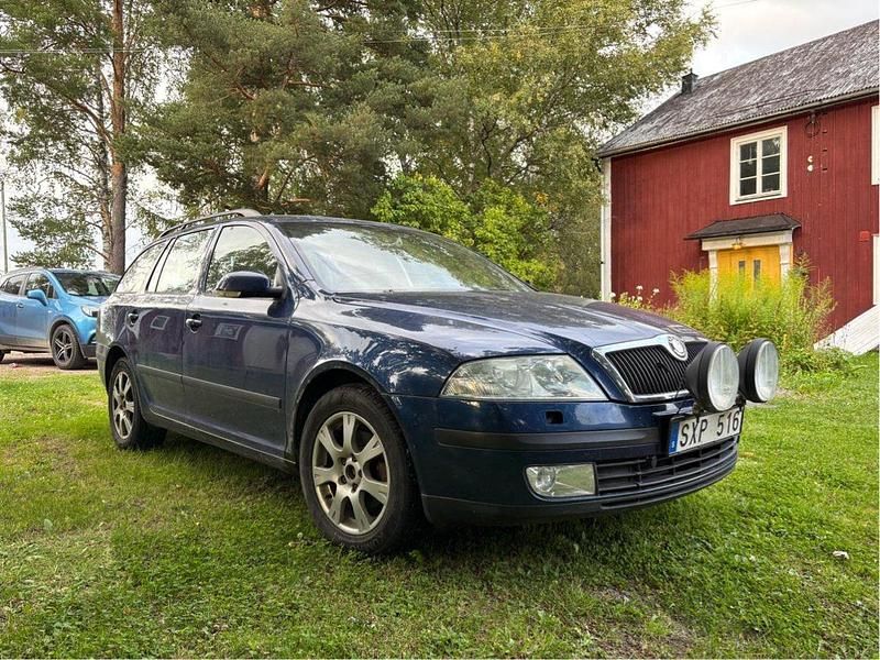 Blå Begagnad 2007 Skoda Octavia Kombi | 16 200 kr (Bra pris) - Bild 1/1