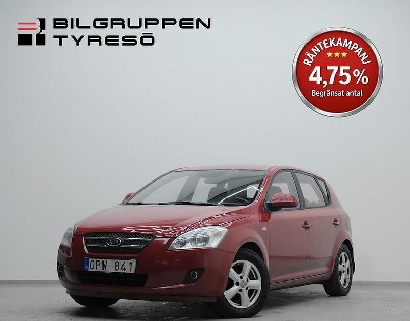 Röd Begagnad 2007 Kia Ceed Halvkombi | 39 900 kr (Bra pris) - Bild 1/4