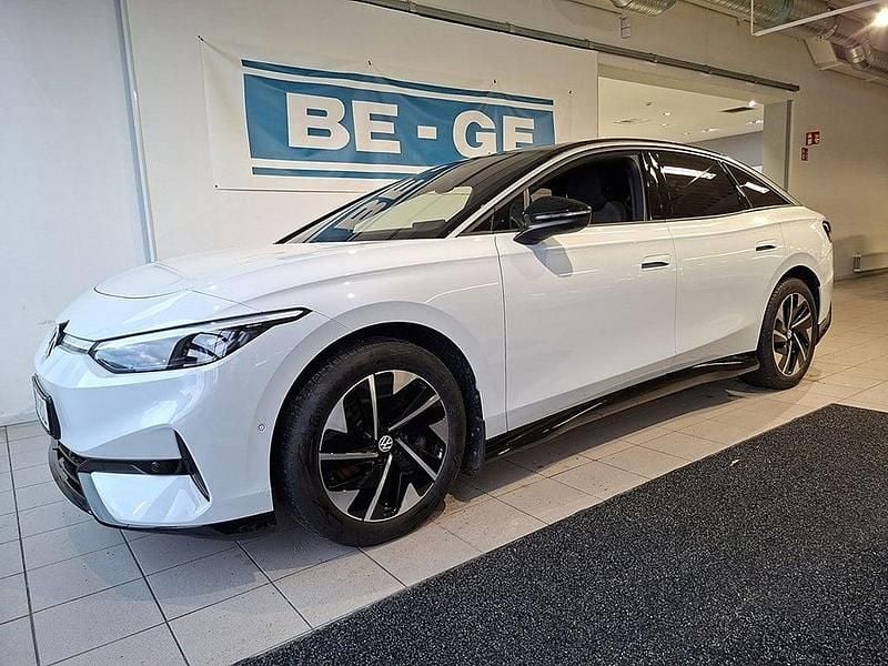 Begagnad VW ID.7 Pro 213 kW (290 HK) 2024 Vit Halvkombi