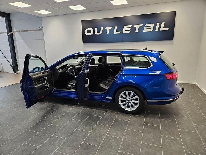 Begagnad VW Passat GT 190 HK (139 kW) 2019 Blå Kombi