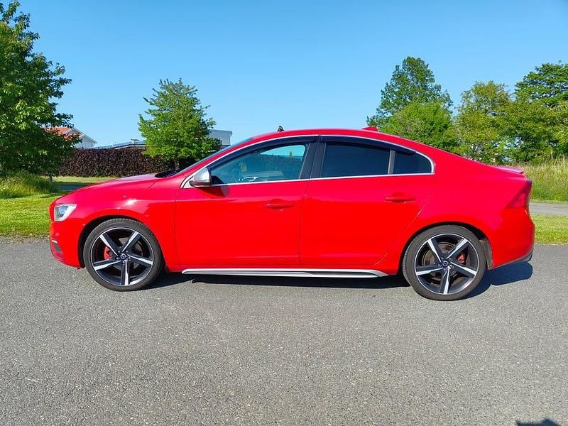 Begagnad Volvo S60 R-Design 185 HK (136 kW) 2015 Sedan