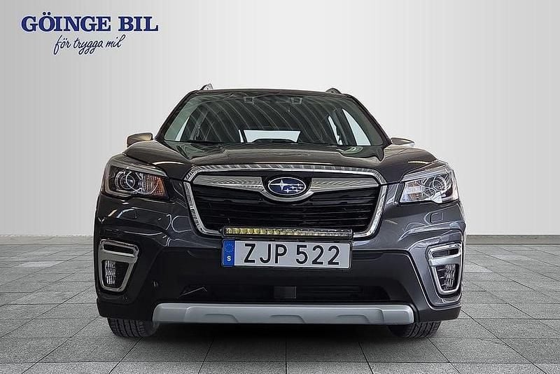 Begagnad Subaru Forester 151 HK (111 kW) 2020 Grå SUV