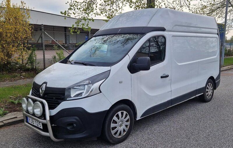 Vit Begagnad 2017 Renault Trafic Van | 99 900 kr (Lite dyr) - Bild 1/4