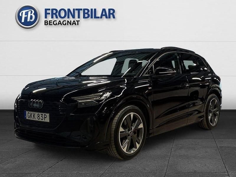 Begagnad Audi Q4 e-tron S-Line 219 kW (299 HK) 2023 Svart SUV