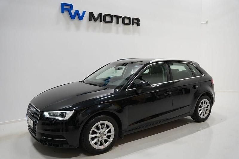 Svart Begagnad 2016 Audi A3 | 134 700 kr (Marknadspris) - Bild 1/4