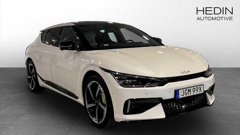 Begagnad Kia EV6 GT 478 kW (650 HK) 2023 Vit (white) SUV
