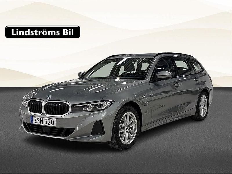 Begagnad BMW 330e 184 HK (135 kW) 2022 Grå Kombi