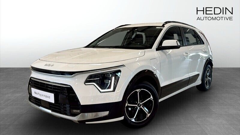 Vit (white) Ny 2025 Kia Niro SUV | 363 426 kr - Bild 1/4