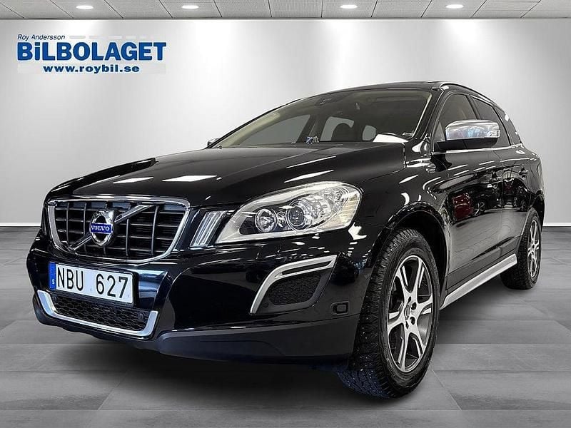 Begagnad Volvo XC60 Momentum 163 HK (119 kW) 2013 Svart SUV