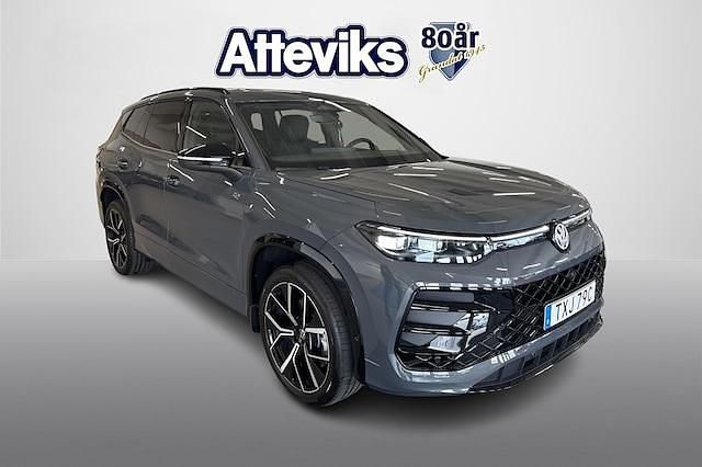 Grå Ny 2025 VW Tayron R-line SUV | 624 900 kr (Marknadspris) - Bild 1/4