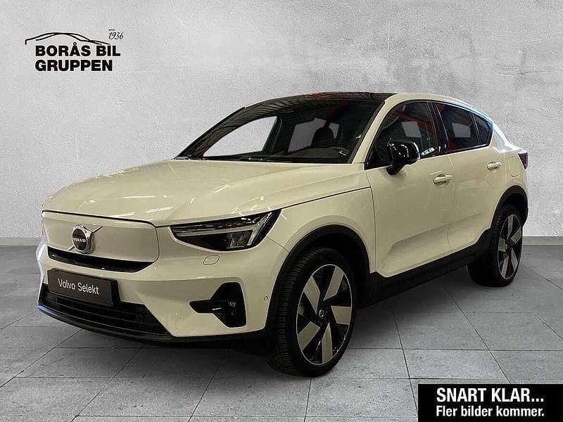 Vit Begagnad 2023 Volvo EC40 Ultimate SUV | 389 000 kr (Marknadspris) - Bild 1/4