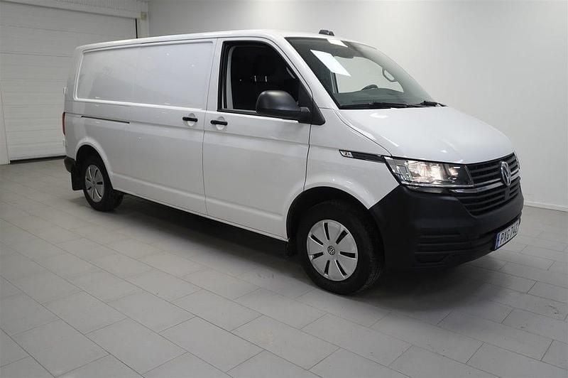 Vit Begagnad 2022 VW T6.1 Van | 299 900 kr (Marknadspris) - Bild 1/4